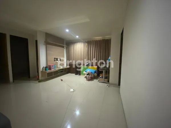 image RUMAH HOOK LT 249M² DI BANJAR WIJAYA (6)