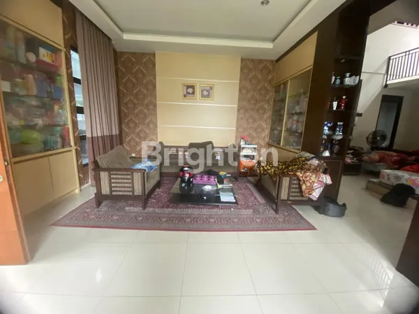 image RUMAH HOOK LT 249M² DI BANJAR WIJAYA (1)