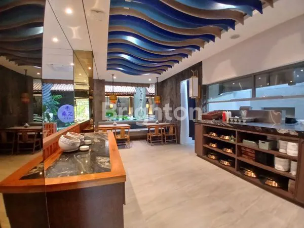 EKS RESTO SIAP USAHA DI SUNSET ROAD BALI