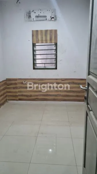 image RUKO  SIAP HUNI 2¼ LANTAI DI JELAMBAR (7)