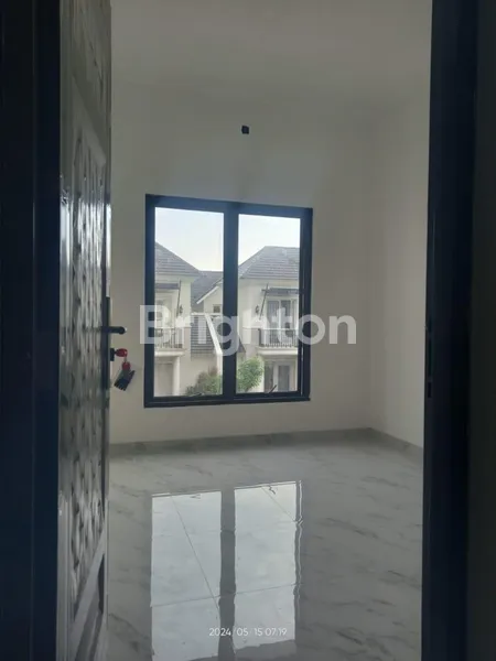 image RUMAH GAYA KLASIK EROPA MASIH ADA DI BANJAR WIJAYA  (6)