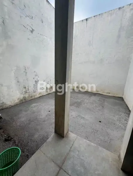 image RUMAH SIAP HUNI DI FLEEKHAUZ GREENWICH BSD (8)