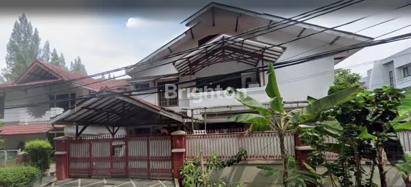 image DIJUAL RUMAH HOEK 2,5 LANTAI DI KELAPA GADING JAKARTA UTARA. COCOK UNTUK KOS-KOSAN (3)