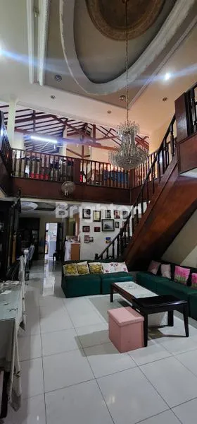image DIJUAL RUMAH HOEK 2,5 LANTAI DI KELAPA GADING JAKARTA UTARA. COCOK UNTUK KOS-KOSAN (5)