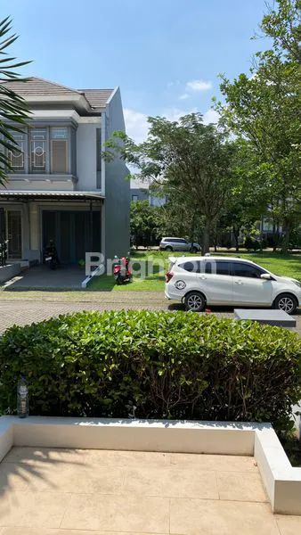 image RUMAH MODERN MINIMALIS TERLARIS DI CLUSTER LUXMORE, GREENWICH (6)