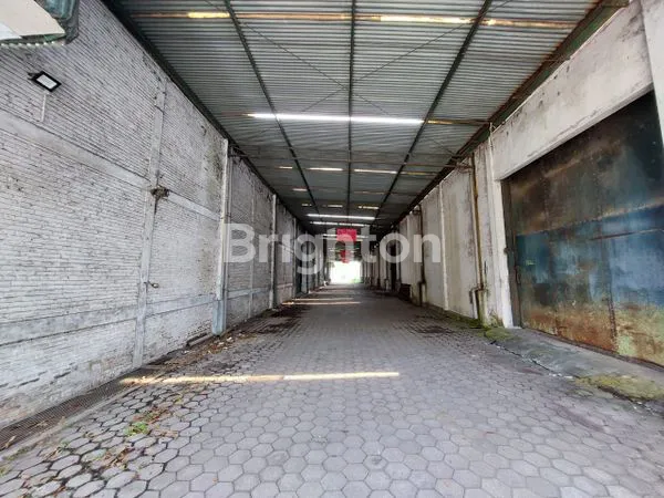 image GUDANG LUAS AKSES CONTAINER DEKAT GERBANG TOLL KOTA MALANG (5)