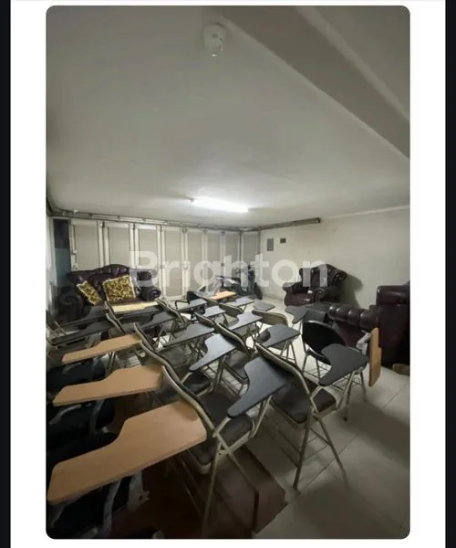 image RUMAH MEWAH DEKAT LIVING WORLD DI KOTA WISATA CIBUBUR BOGOR JAWA BARAT (5)