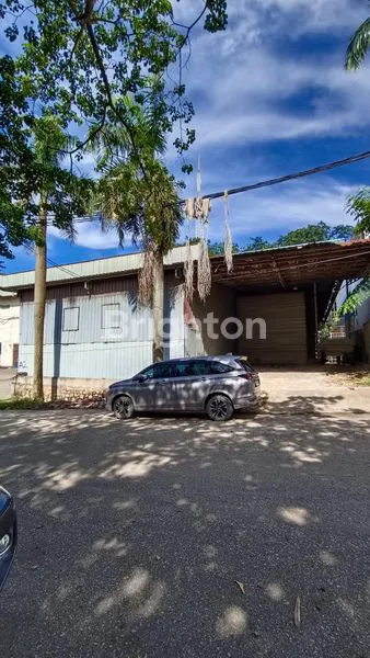 GUDANG BATU AMPAR MULTI FUNGSI