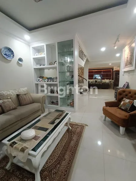 RUMAH MEWAH FULL FURNISHED KAWASAN ELITE TEBET