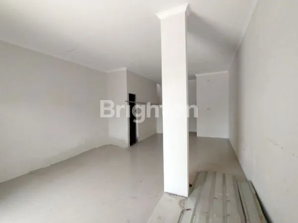 image RUKO SHM SIAP USAHA COCOK UNTUK MIXUE SANGAT STRATEGIS LOKASI JALAN RAYA RUNGKUT MENANGGAL HARAPAN RUNGKUT SURABAYA  (6)