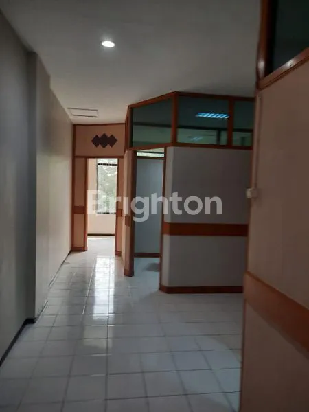 image RUKO COMMERCIAL AREA SIAP PAKAI  DIPONEGORO (2)