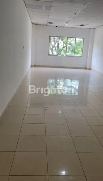 image RUKO 2,5 LANTAI DI PASAR MODERN, PARAMOUNT, GADING SERPONG, TANGERANG (2)