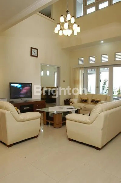 image RUMAH MEWAH 7 KT DI JAKSEL LT 548M² (5)