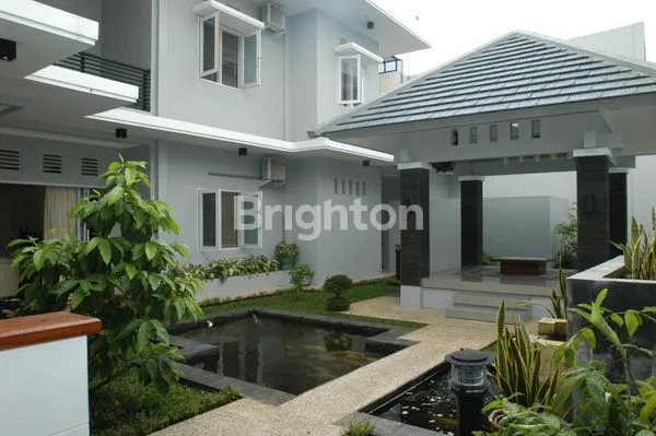 image RUMAH MEWAH 7 KT DI JAKSEL LT 548M² (4)