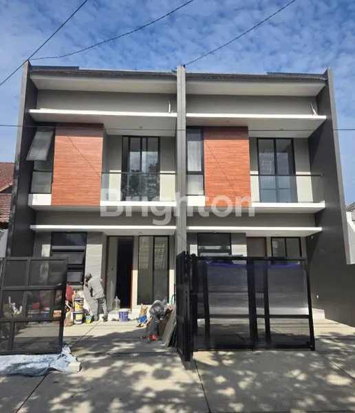 image NEW 100% RUMAH MINIMALIS BERKUALITAS BARUK UTARA DENGAN DESIGN INNER GARDEN (1)