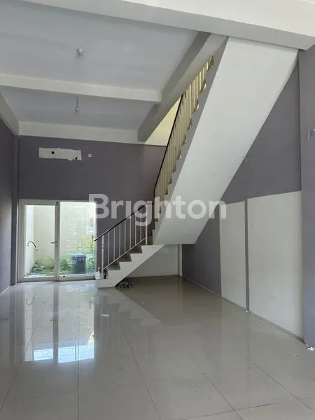 image RUKO STRATEGIS DI CITRALAND SURABAYA (4)