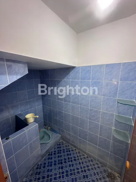 image RUKO 2 LANTAI DI JALAN RAYA PETEMON KALI GUBENG SURABAYA  (5)