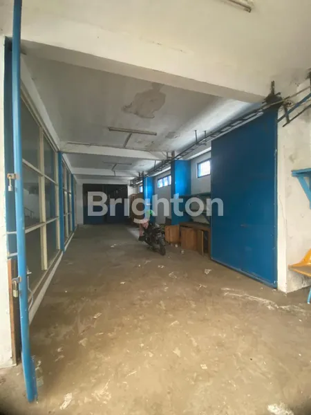 GEDUNG EX KANTOR DI JALAN SIMOKALANGAN SURABAYA