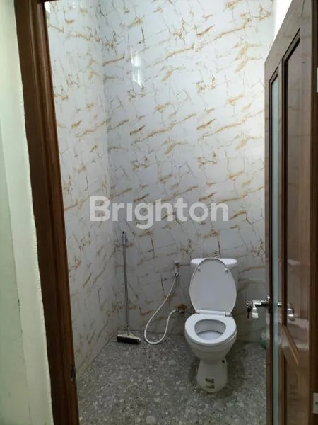 image RUMAH MEWAH 2 LANTAI MURAH (2)