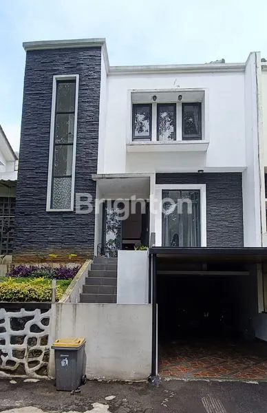 image TOWNHOUSE PREMIUM DENGAN CAHAYA ALAMI & DESAIN ELEGAN – SIAP HUNI! (1)
