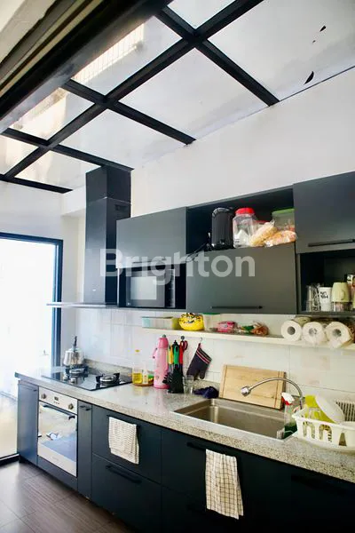 image TOWNHOUSE PREMIUM DENGAN CAHAYA ALAMI & DESAIN ELEGAN – SIAP HUNI! (7)