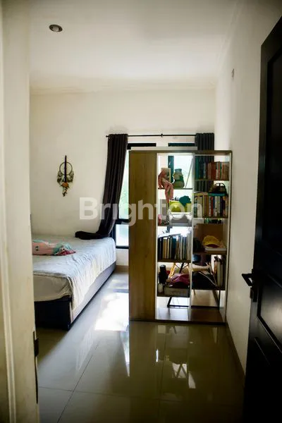 image TOWNHOUSE PREMIUM DENGAN CAHAYA ALAMI & DESAIN ELEGAN – SIAP HUNI! (6)