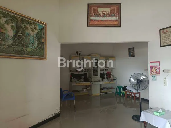 image RUMAH 3 LANTAI DEKAT JALAN BESAR (3)