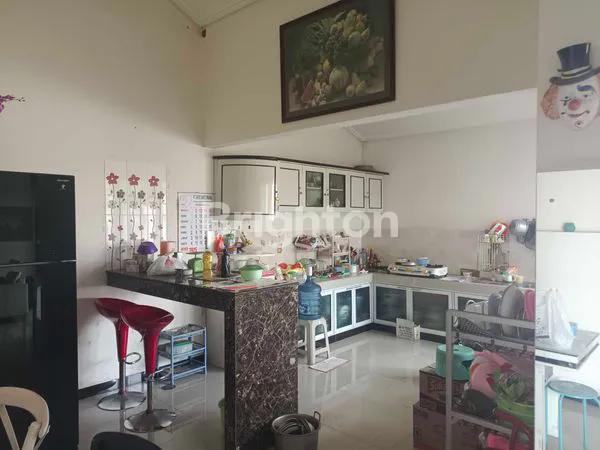 image RUMAH 3 LANTAI DEKAT JALAN BESAR (5)