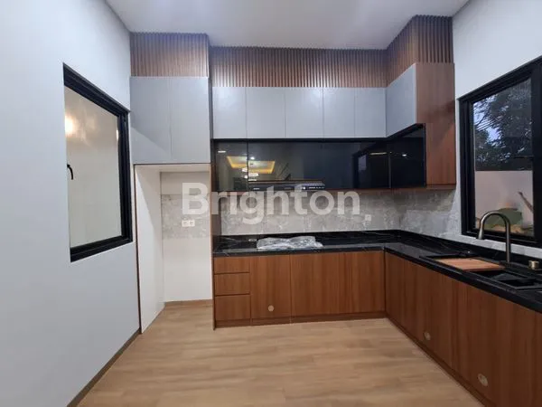 image RUMAH MEWAH FULL RENOV SEKTOR 1.4 GRIYA LOKA BSD (7)