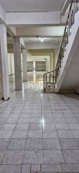 image RUKO 2 LANTAI SIAP HUNI DI TENGAH KOTA JOMBANG (3)