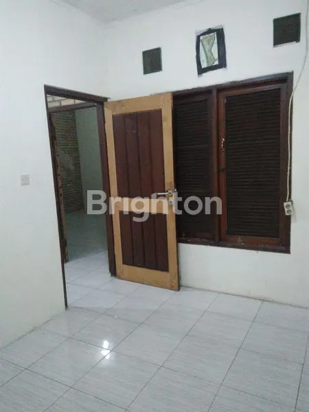 image DISEWAKAN RUMAH 4KT STRATEGIS DI CIKARANG BARU (4)