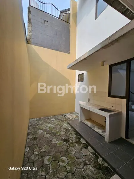 image RUMAH DI SERPONG JAYA (8)