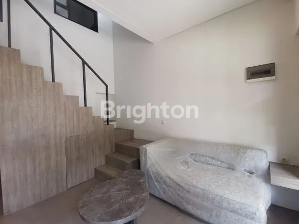 image RUMAH BARU 2 LT FURNISH DI FREJA BSD TANGERANG (3)