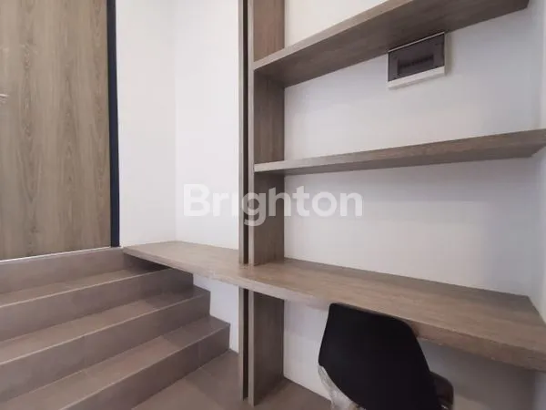 image RUMAH BARU 2 LT FURNISH DI FREJA BSD TANGERANG (4)