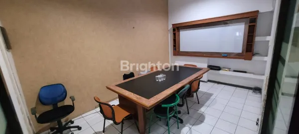 image DIJUAL KANTOR DI JL. RONGGOLAWE TEPAT DI TENGAH KOTA  (3)
