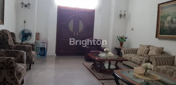 image RUMAH LUAS JALAN DI PANJAITAN (8)