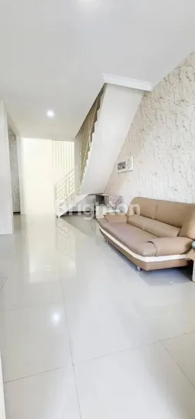 image TAMAN MUTIARA PAKUWON CITY MINIMALIS FULL FURNISH (2)