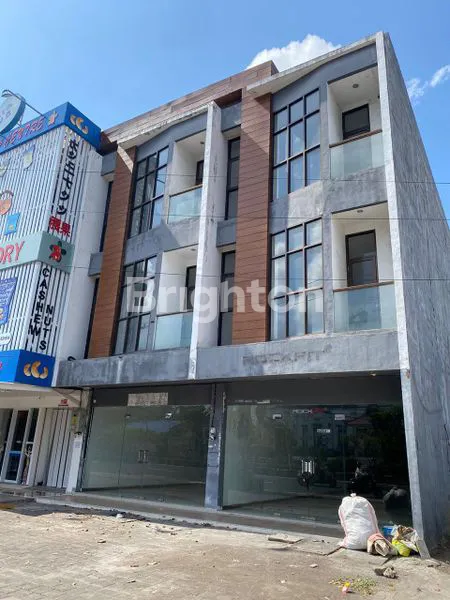 image RUKO TIGA LANTAI DI AREA PREMIUM JIMBARAN SIAP PAKAI (2)