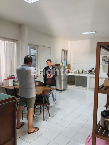 image TANAH  BONUS RUMAH KOS 21/2LANTAI DEKAT PASAR KOPRO TANJUNG DUREN (6)