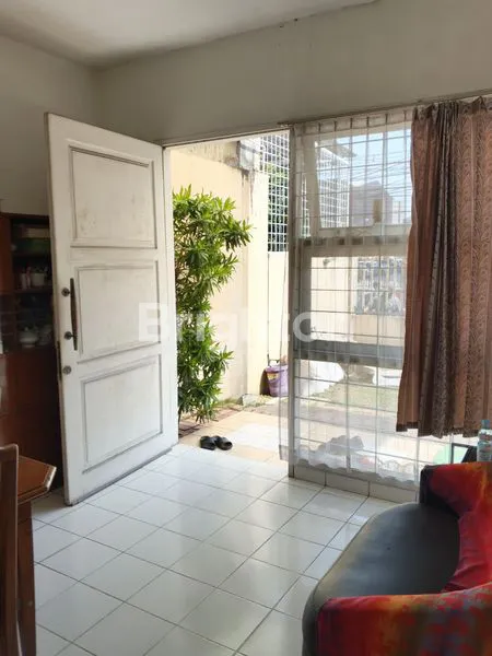 image TANAH  BONUS RUMAH KOS 21/2LANTAI DEKAT PASAR KOPRO TANJUNG DUREN (1)