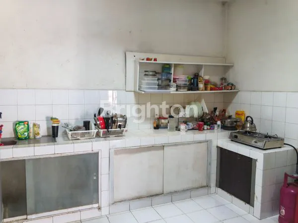 image TANAH  BONUS RUMAH KOS 21/2LANTAI DEKAT PASAR KOPRO TANJUNG DUREN (4)