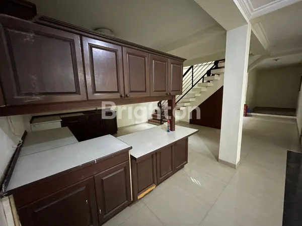 image RUMAH JL PORONG TENGAH KOTA COCOK UNTUK KANTOR (5)