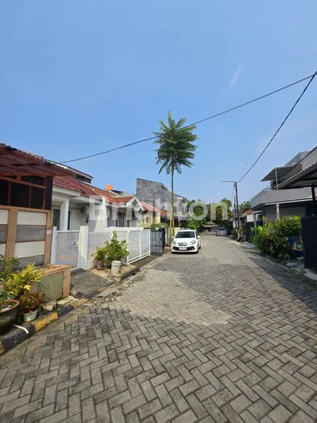 image RUMAH 1,5 LANTAI 72/51 DI METRO PERMATA (7)