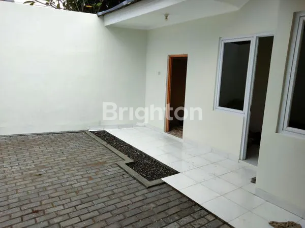 image DI JUAL RUMAH SIAP HUNI DI KRR BOGOR, 10-15 MENIT KE STASIUN BOGOR, 10 MENIT KE PINTU TOL BOGOR, 10 MENIT KE KEBUN RAYA BOGOR & ISTANA BOGOR, 10 MENIT KE RUMAH SAKIT HERMINA BOGOR, 15 MENIT KE BOTANI SQUARE (6)