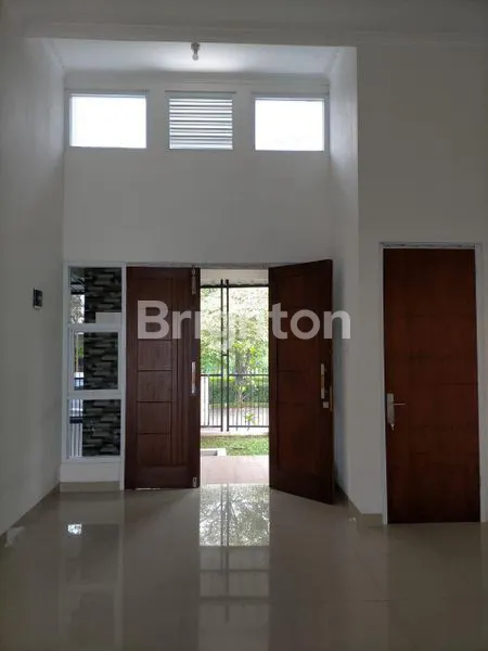image DI JUAL RUMAH SIAP HUNI DI KRR BOGOR, 10-15 MENIT KE STASIUN BOGOR, 10 MENIT KE PINTU TOL BOGOR, 10 MENIT KE KEBUN RAYA BOGOR & ISTANA BOGOR, 10 MENIT KE RUMAH SAKIT HERMINA BOGOR, 15 MENIT KE BOTANI SQUARE (5)