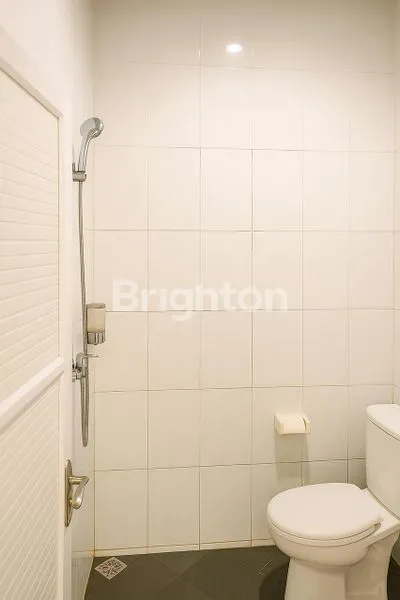 image RUMAH MEWAH 4KT DI TANGERANG LT 280M² (3)