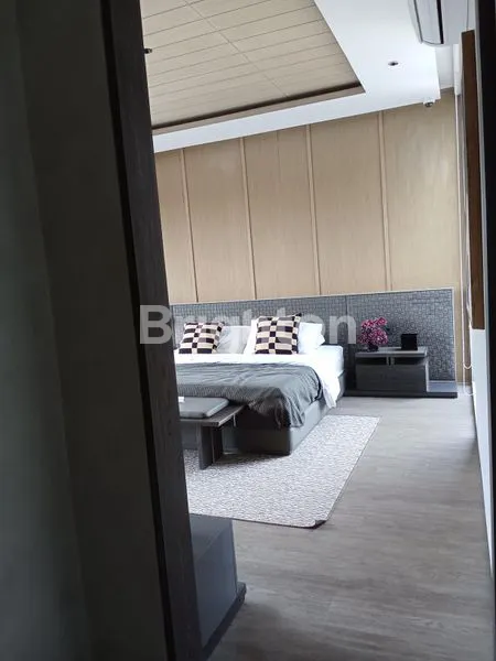 image KHIONE 3, ELYON  (8)