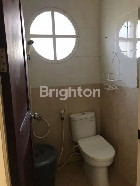 image RUMAH MEWAH DI PERUMAHAN BUKIT MEDITERANIA SAMARINDA  (4)