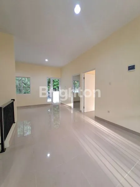 image HUNIAN STRATEGIS BSD, 5 KT & 2 CARPORT (6)