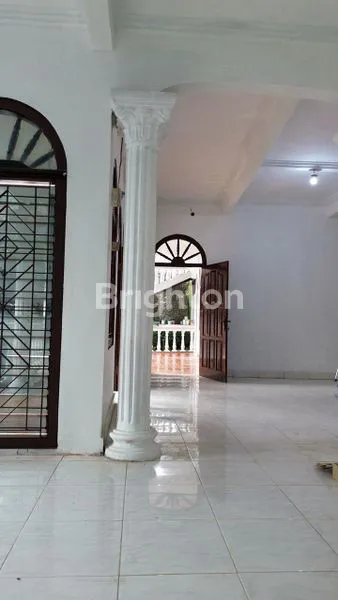 image RUMAH SEMI EROPA 3 LANTAI DEKAT MALIOBORO (7)